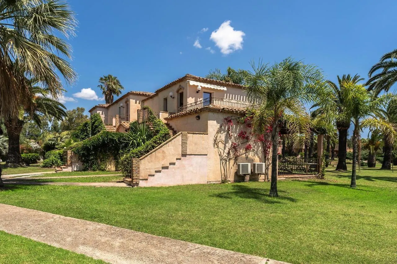 Apartments In Residence With Swimming Pool In Santa Margherita Di Pula, 250 Meters From The Sea Пула